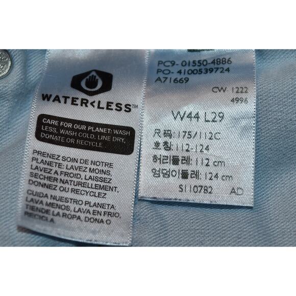 Lot of 2 Levi's 550 Relaxed Fit Men's 44x29 Distressed Denim Jeans Dark & Light - Picture 11 of 14